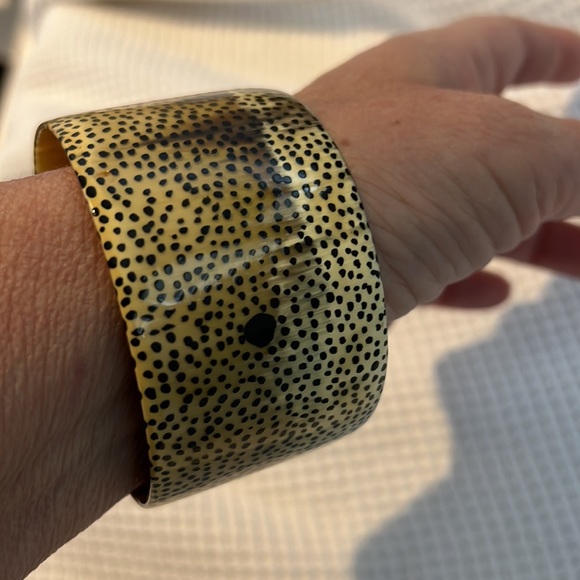 bracelet!  Cuff - natural hues of black - beige- browns hints of yellow- - Picture 7 of 7